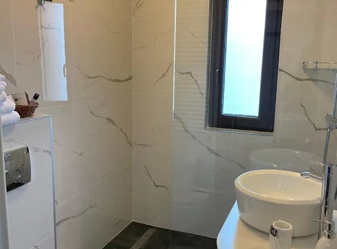 Pensión Gorgeous 4*