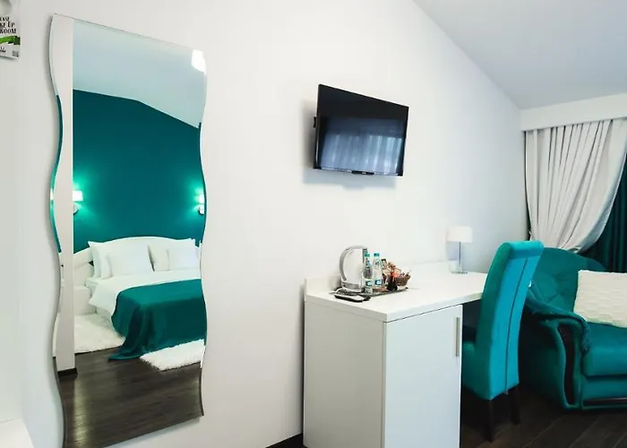 招待所 Gorgeous 4*